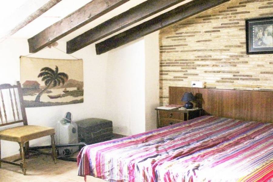 Dénia,Alicante,España,5 Bedrooms Bedrooms,2 BathroomsBathrooms,Pisos,9474