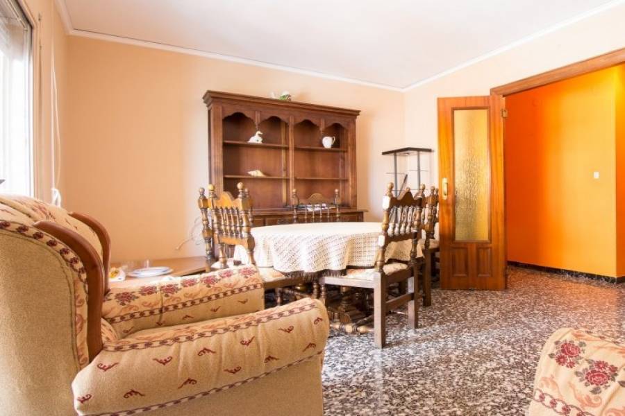 Dénia,Alicante,España,4 Bedrooms Bedrooms,1 BañoBathrooms,Pisos,9481