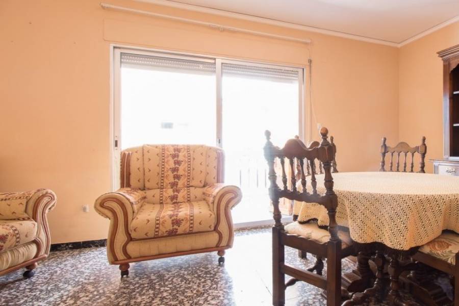 Dénia,Alicante,España,4 Bedrooms Bedrooms,1 BañoBathrooms,Pisos,9481