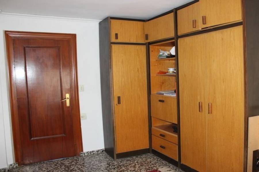 Dénia,Alicante,España,3 Bedrooms Bedrooms,1 BañoBathrooms,Pisos,9489