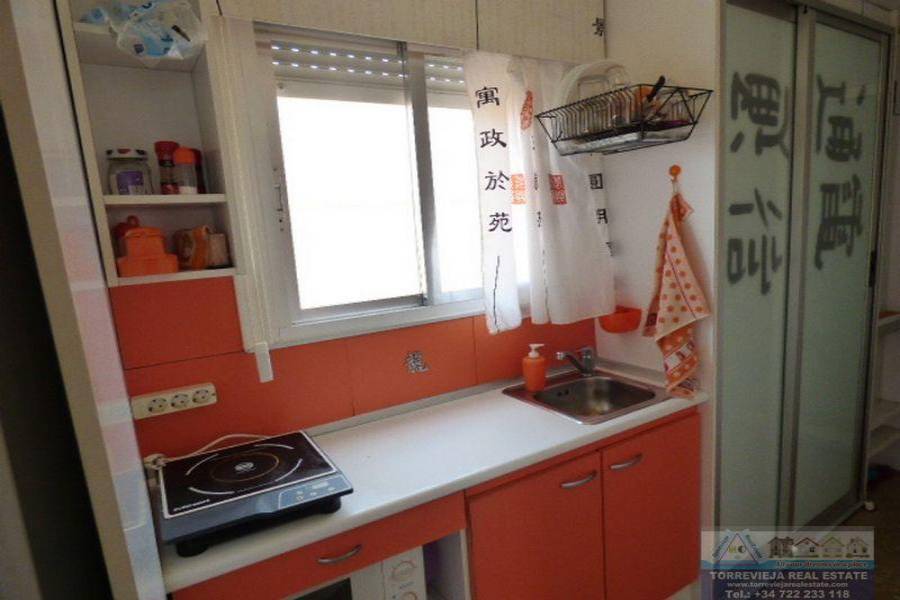 Torrevieja,Alicante,España,1 BañoBathrooms,Pisos,9492