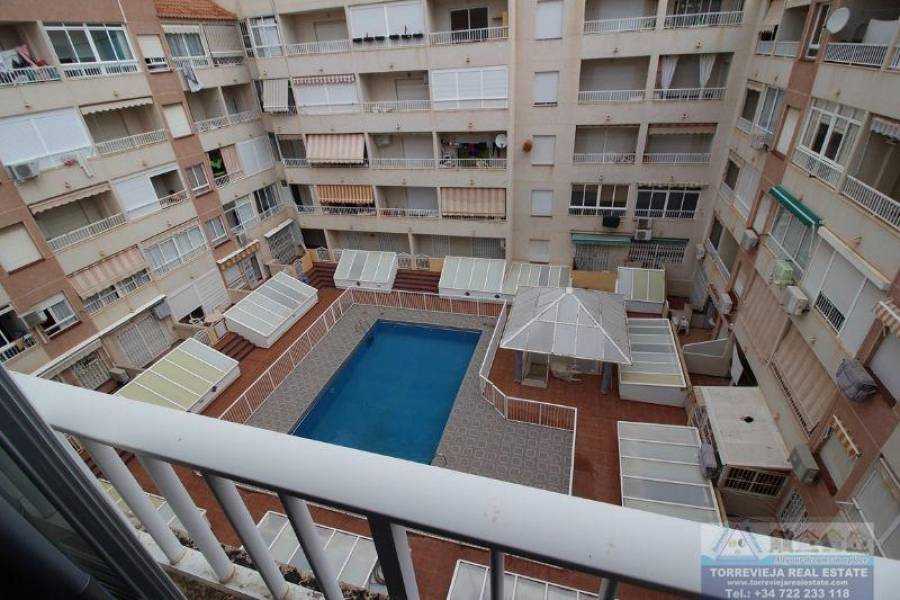 Torrevieja,Alicante,España,1 BañoBathrooms,Pisos,9496