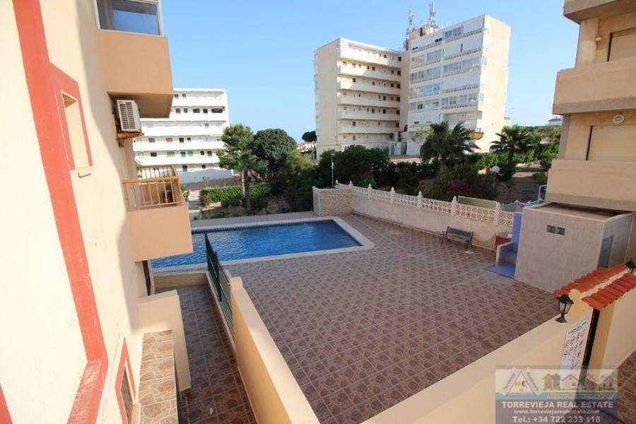 Torrevieja,Alicante,España,1 BañoBathrooms,Pisos,9498
