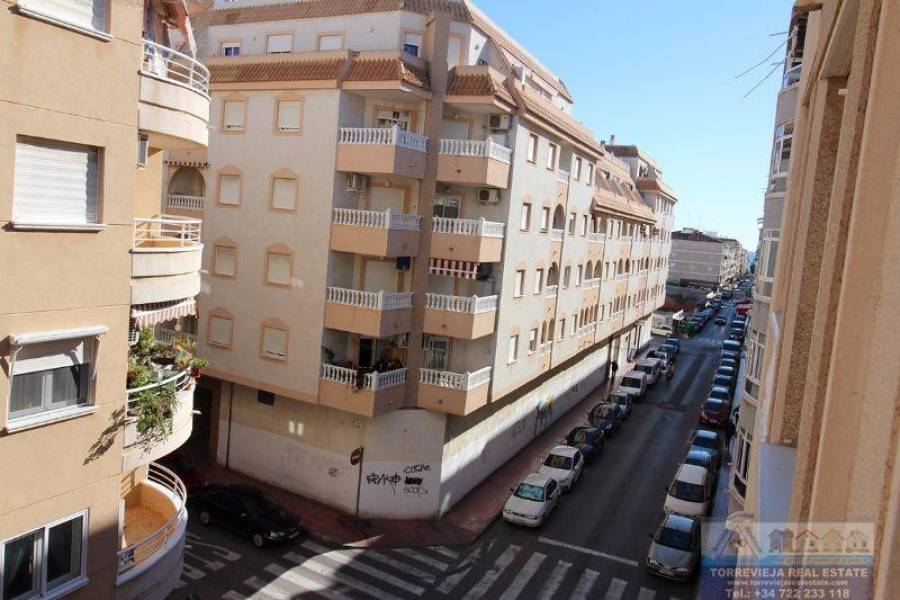 Torrevieja,Alicante,España,1 BañoBathrooms,Pisos,9499